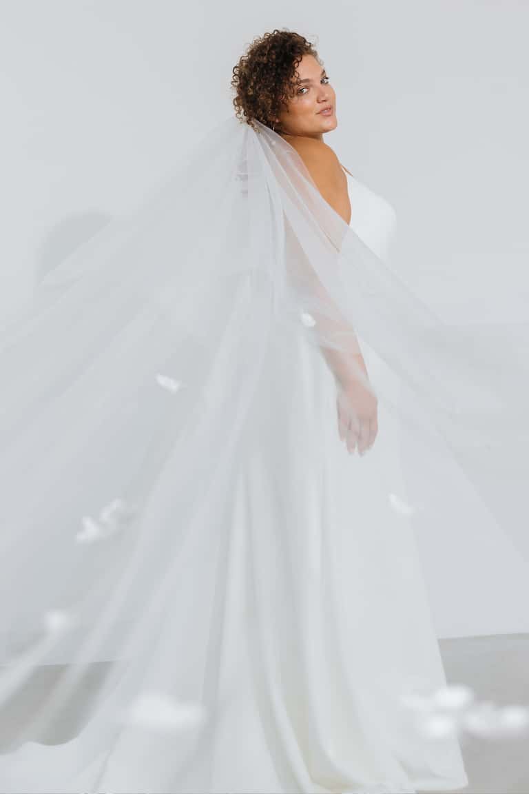 Gabriel Veil by Jenny Yoo