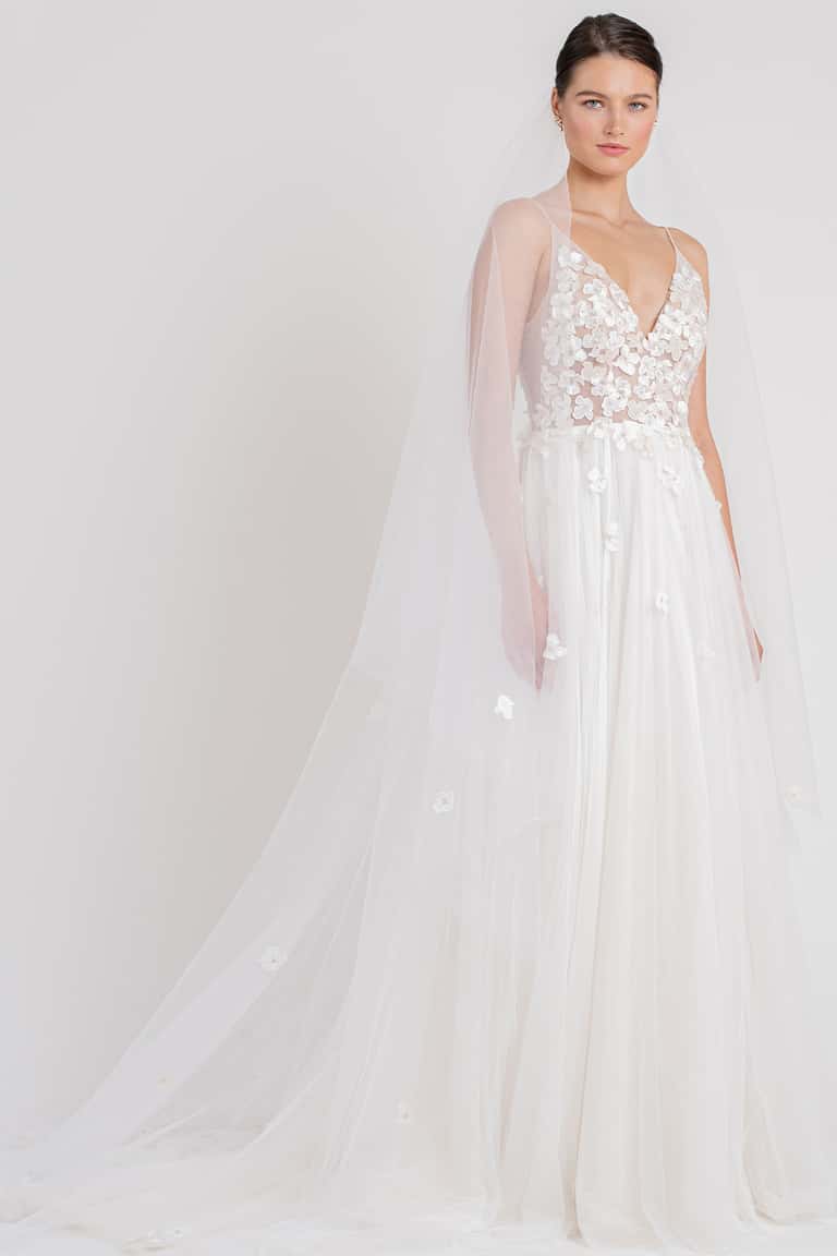 Gabriel Veil by Jenny Yoo