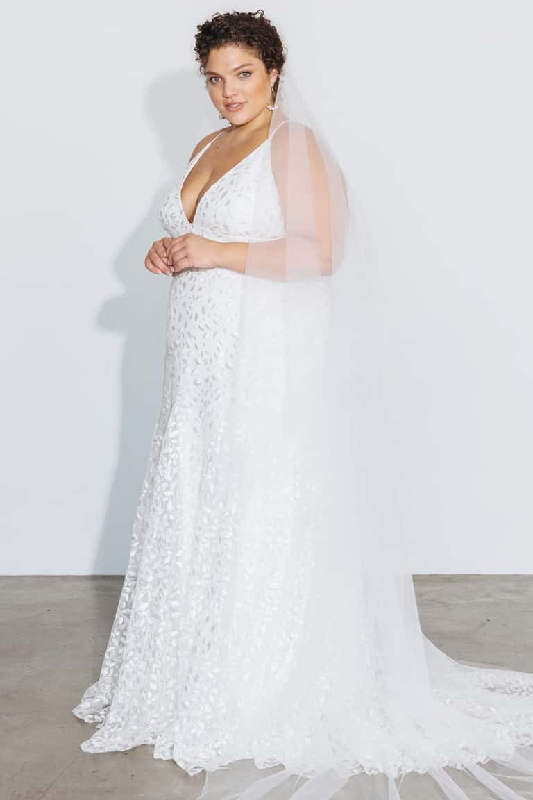 Constance Veil by Jenny Yoo