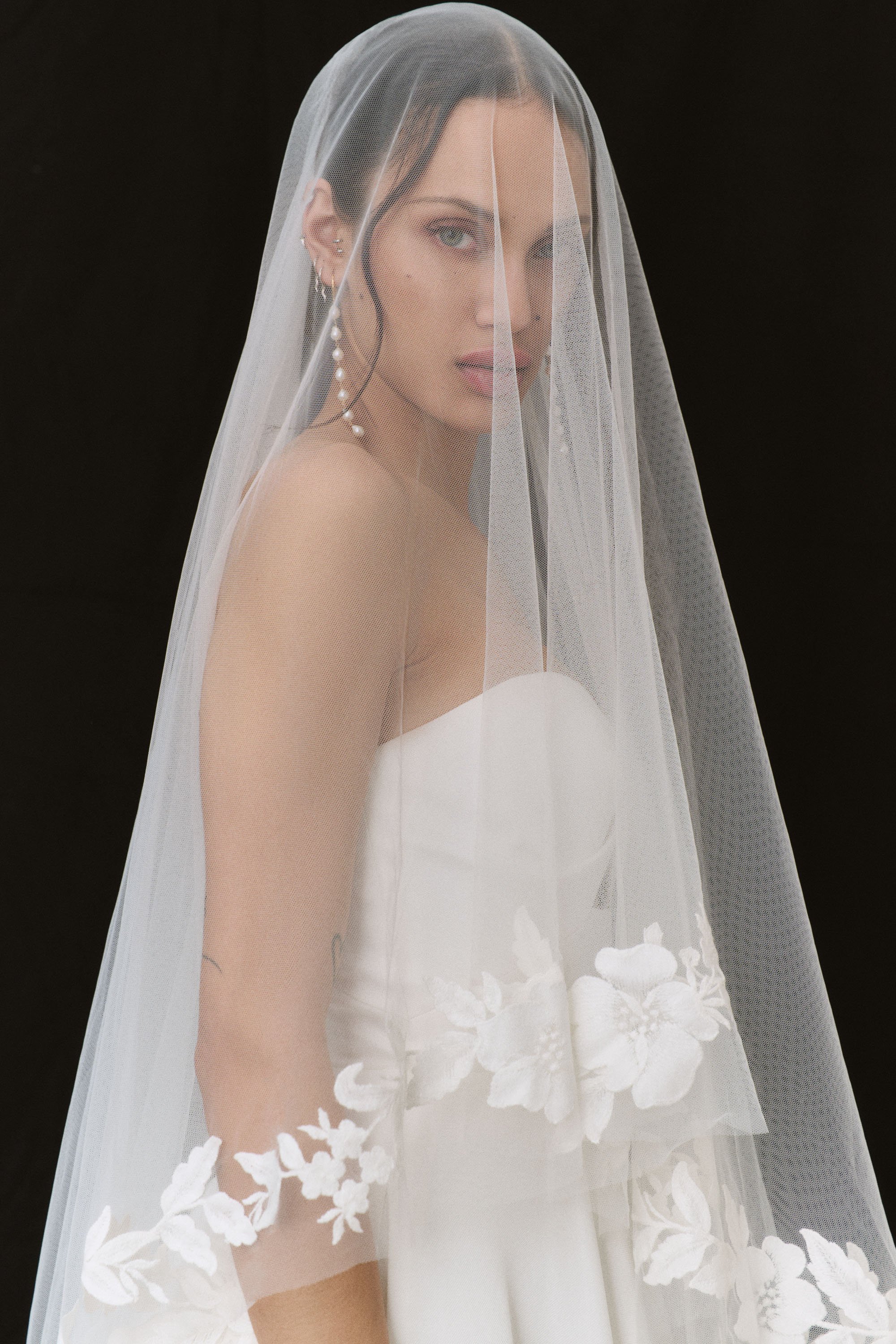 Madeline Veil by Jenny Yoo