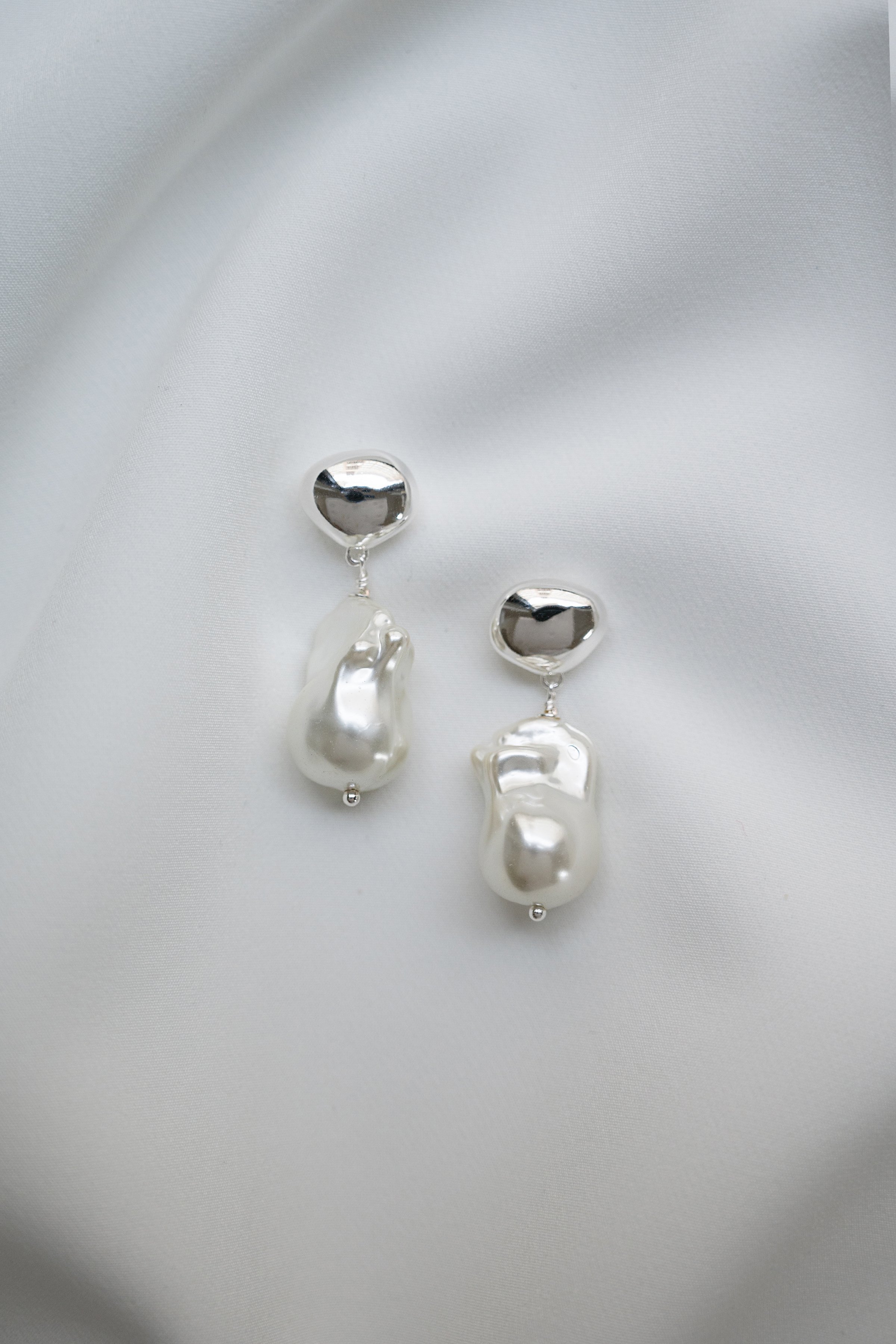 Aurelia Metal and Pearl Drop Earring by Jenny Yoo