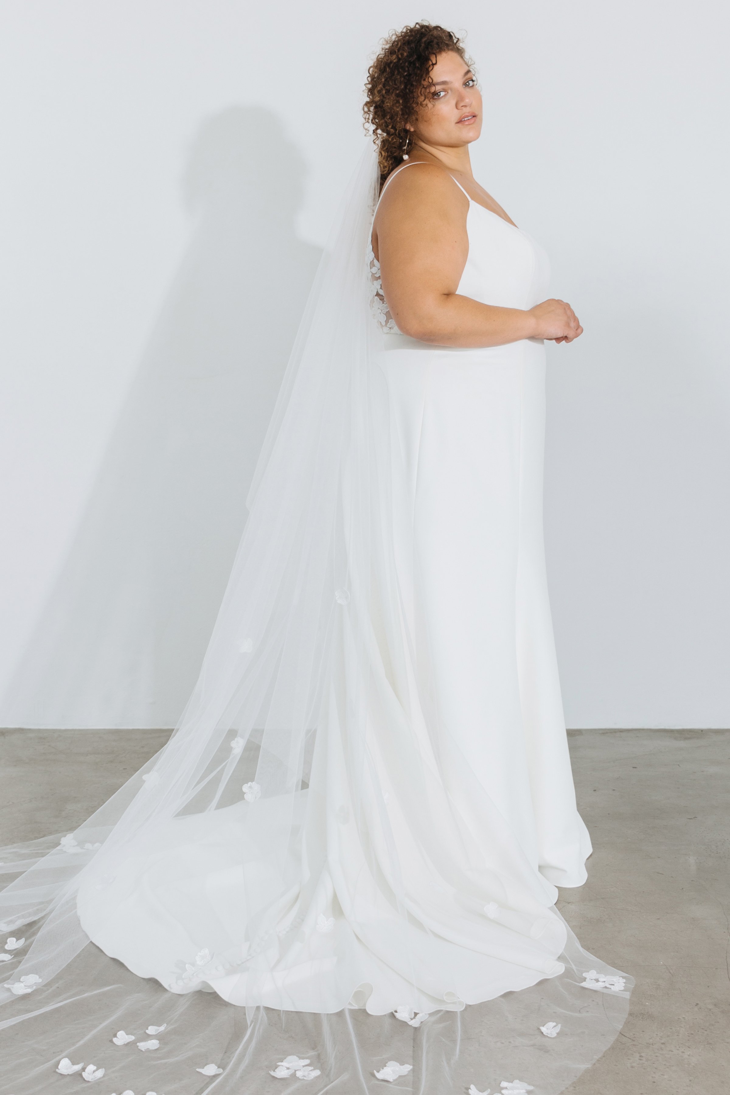 Gabriel Veil by Jenny Yoo