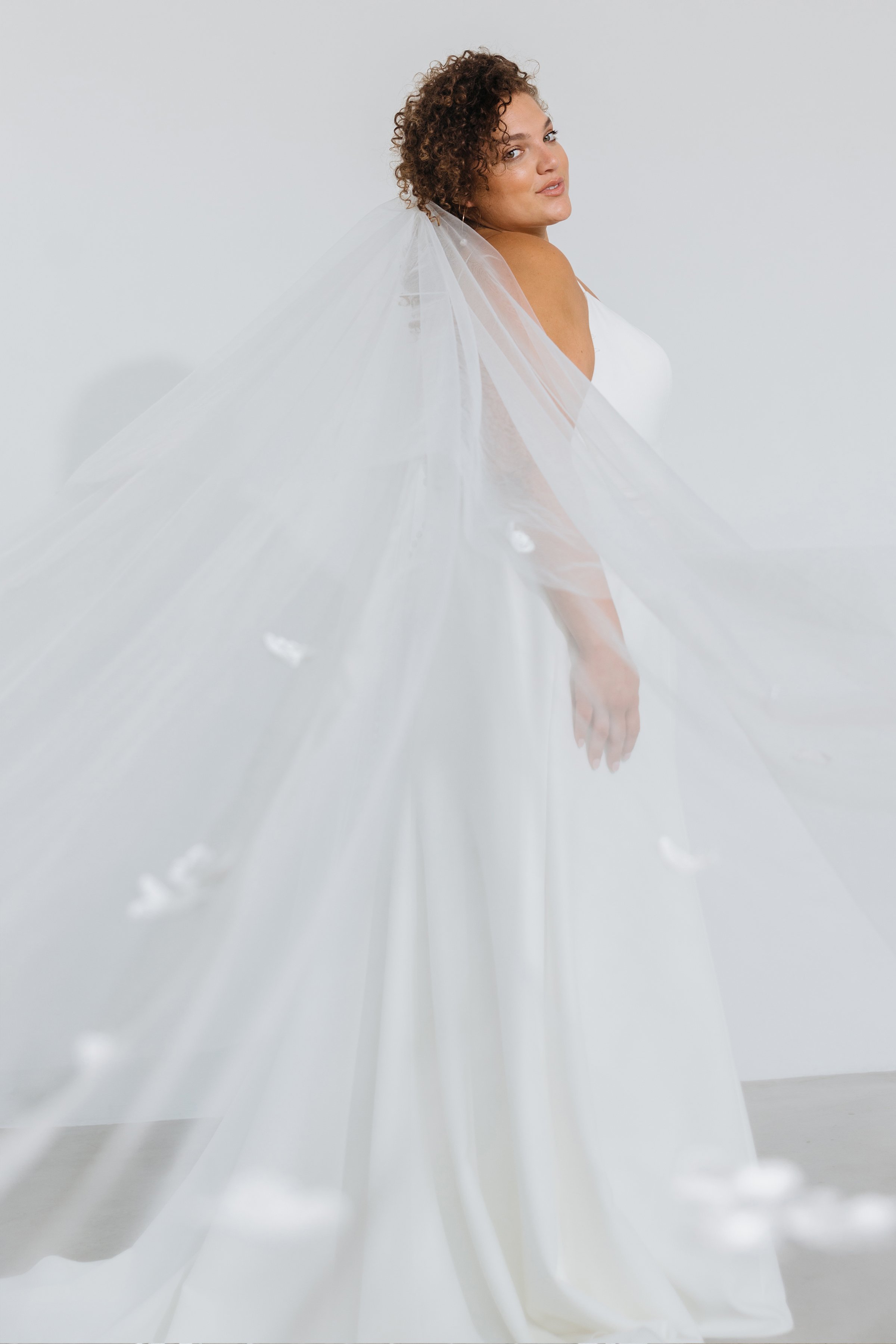 Gabriel Veil by Jenny Yoo