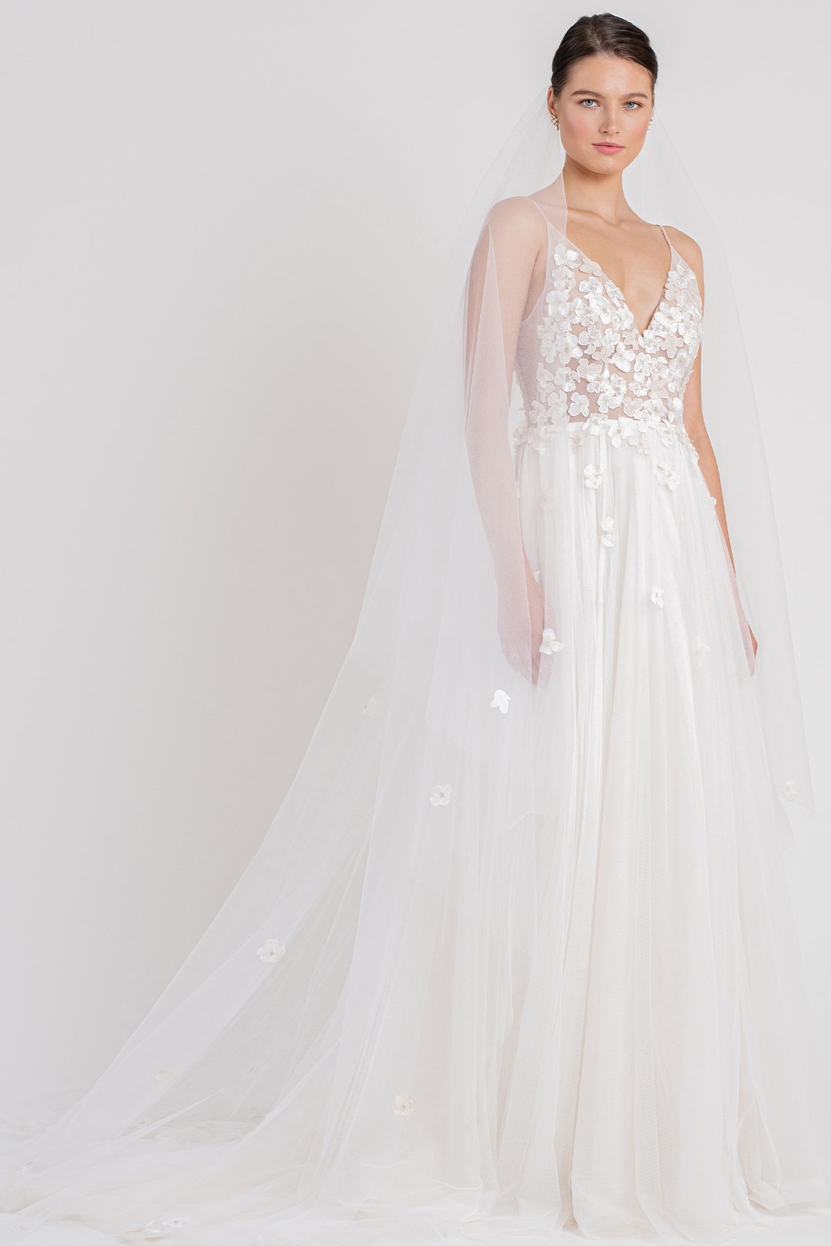 Gabriel Veil by Jenny Yoo