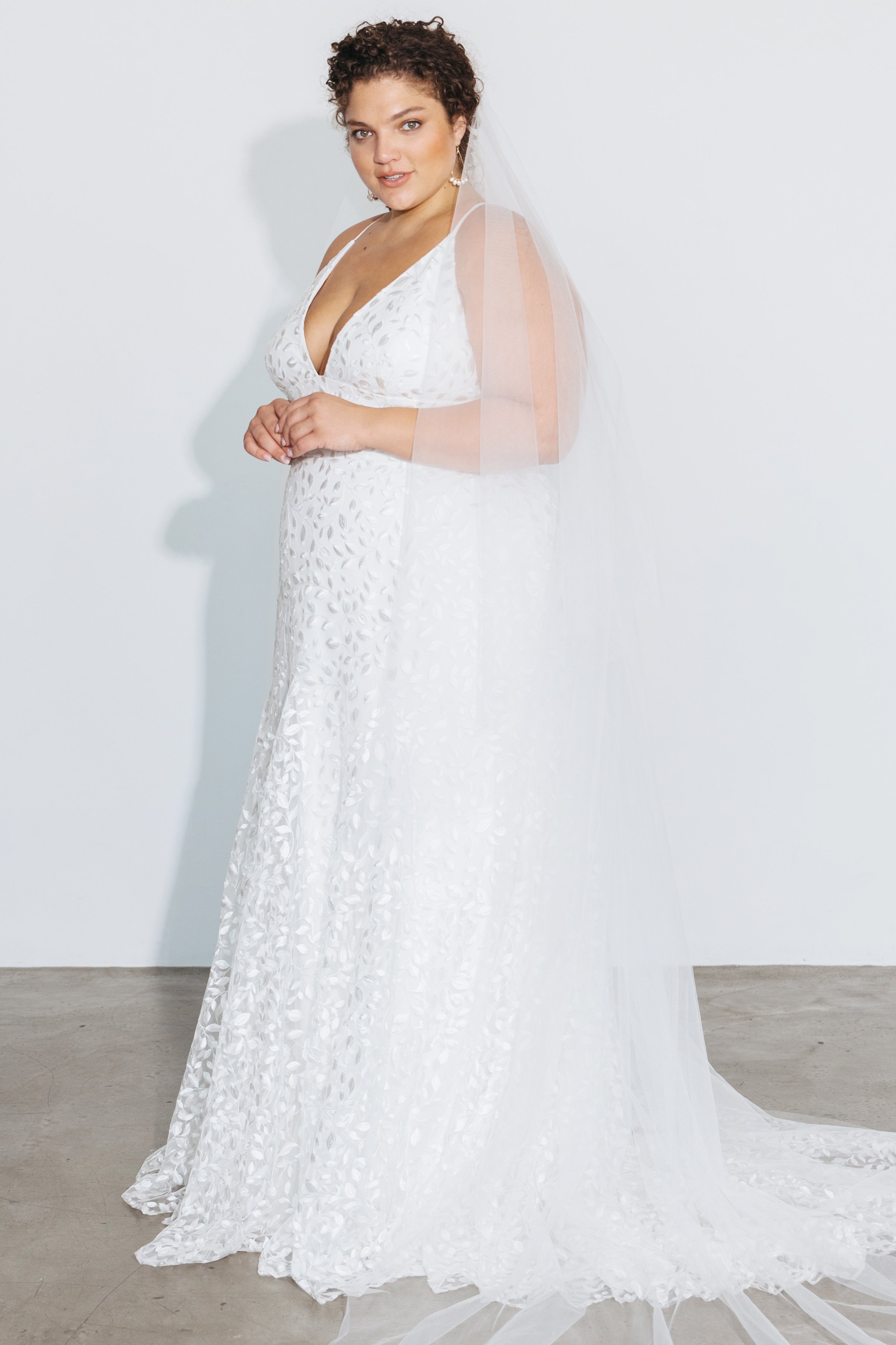 Constance Veil by Jenny Yoo