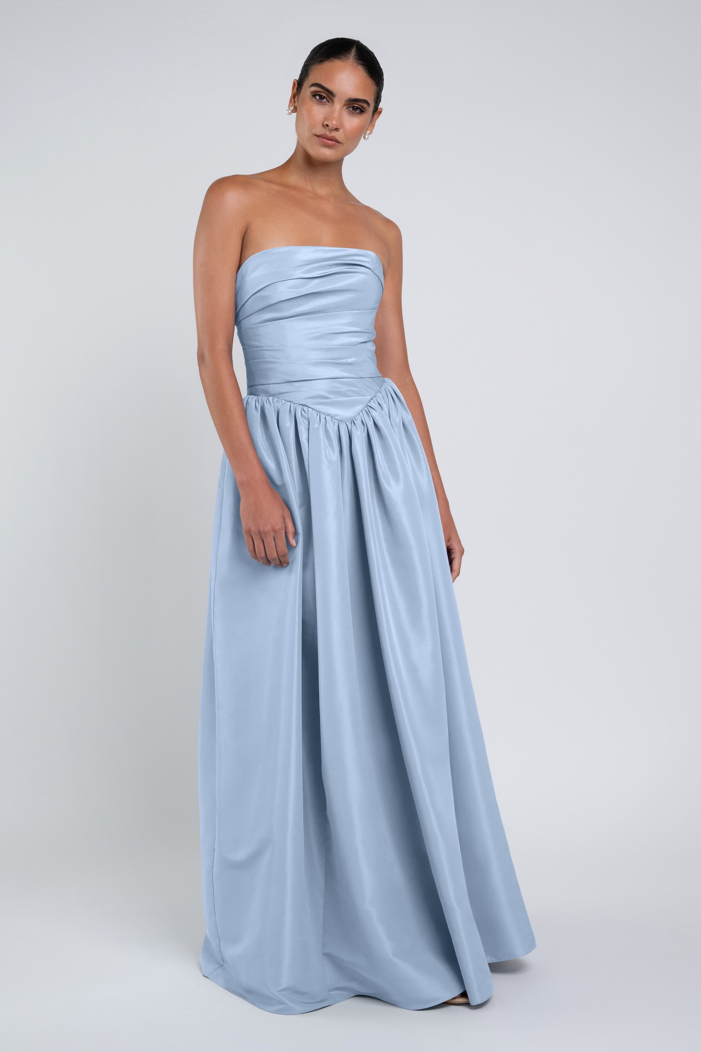 Scarlet by Jenny Yoo